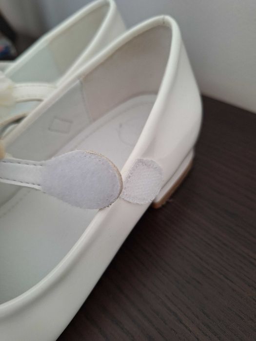 Lakierowane czółenka komunijne Nelli Blu r.36