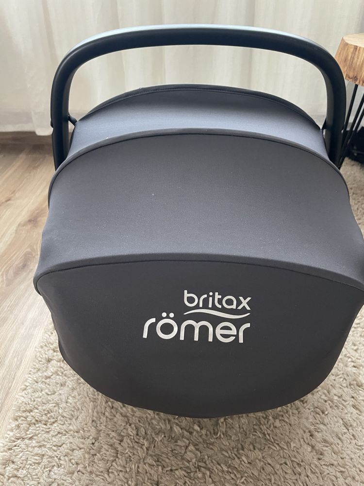 Fotelik, nosidełko Britax Romer Baby Safe 3 i-Size