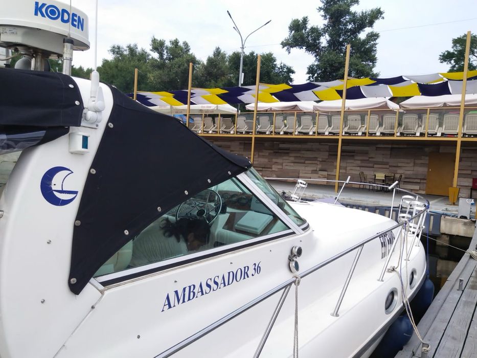 Яхта Gull Craft Ambassador 36