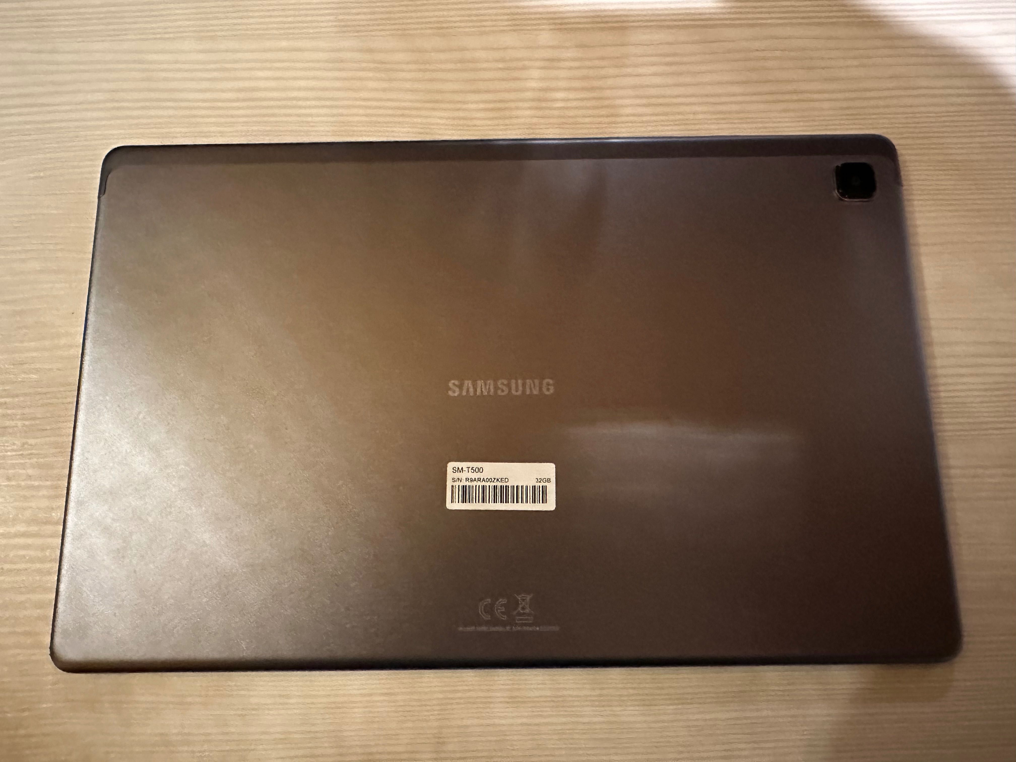 Tablet Samsung GalaxyTab A7 32 GB SM-T500 10,4 + etui