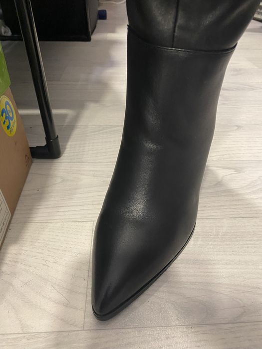 Продам шкіряні чоботи