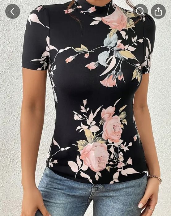 Фудболка чорна принт квітковий S