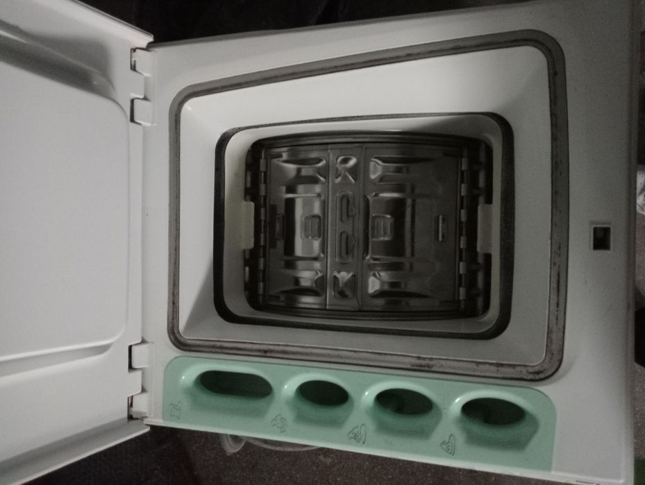 Продам робочу пральну машинку