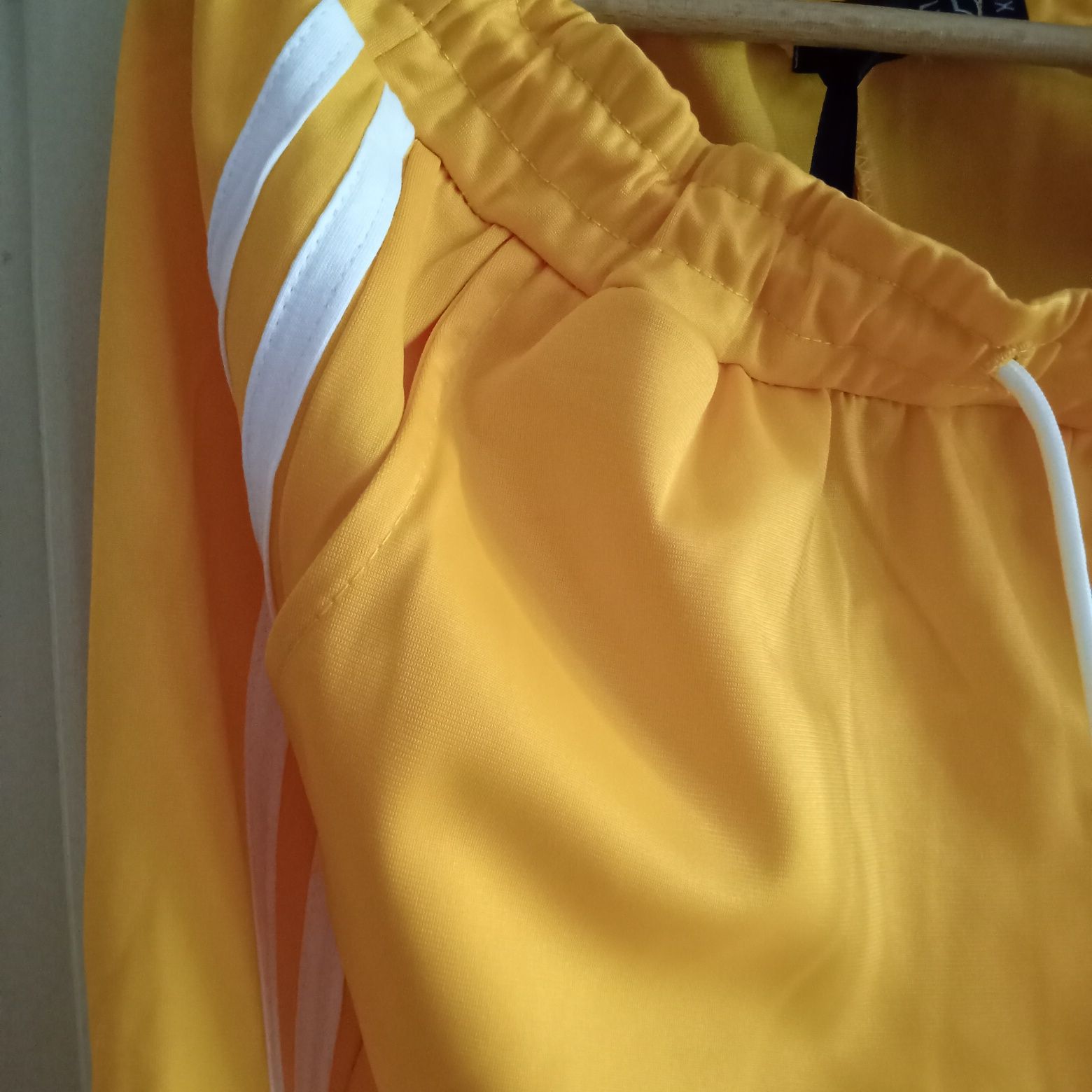 Dres treningowy damski 42  nowy