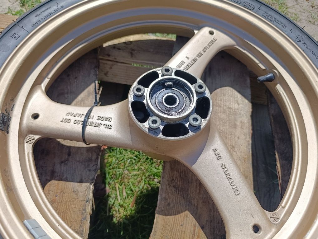 Opona przód przednia tylna Suzuki Bandit 400 opona Pirelli 110 70 r 17