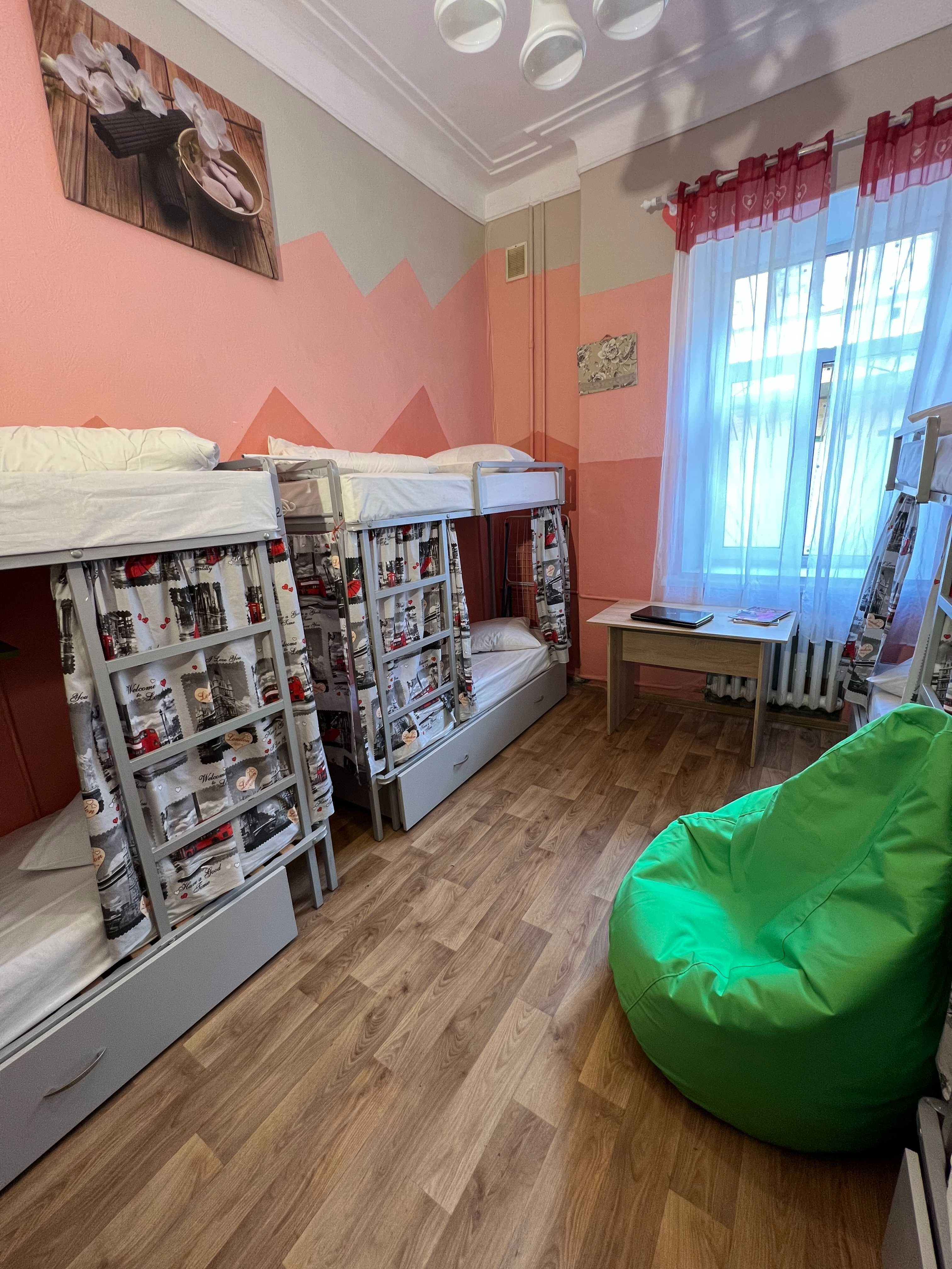 Самое дешевое общежитие в центре Киева, Льва Толстого! 600 грн неделя!