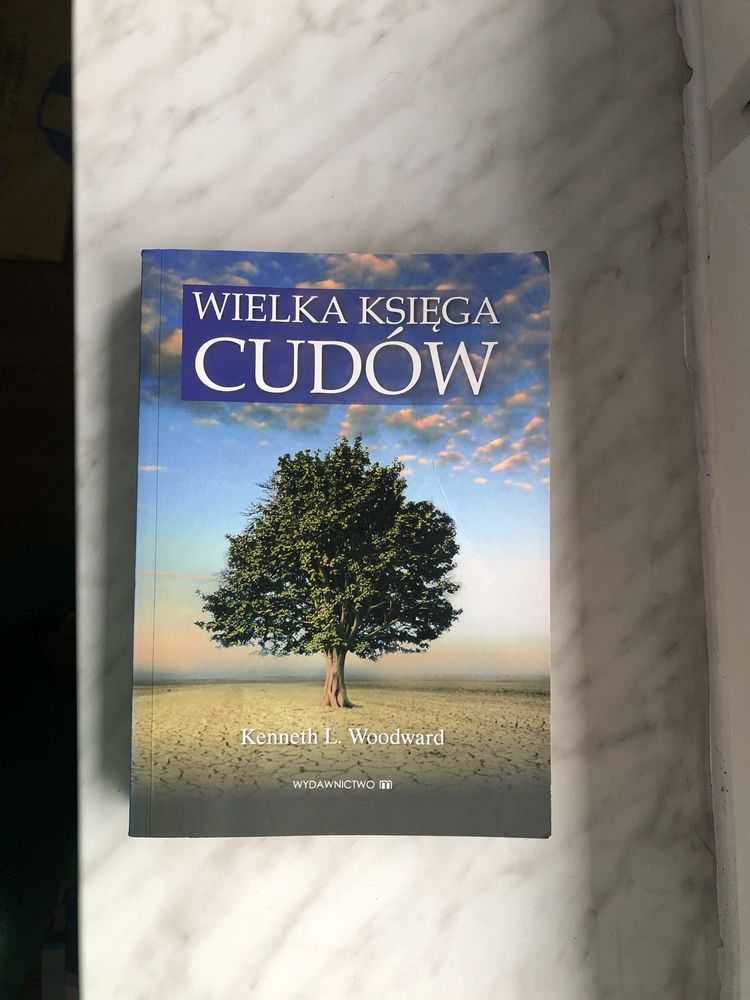 Książka Wielka księga cudów Kenneth L. Woodward