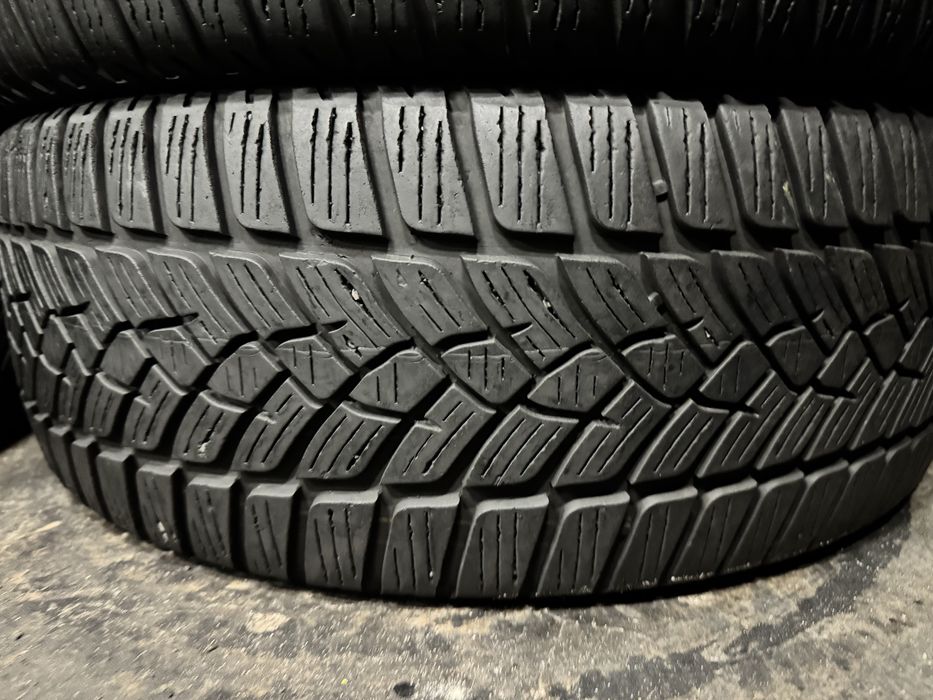 шини б.у зима 205/55 R16  Fulda Kristall Control HP2 склад шин