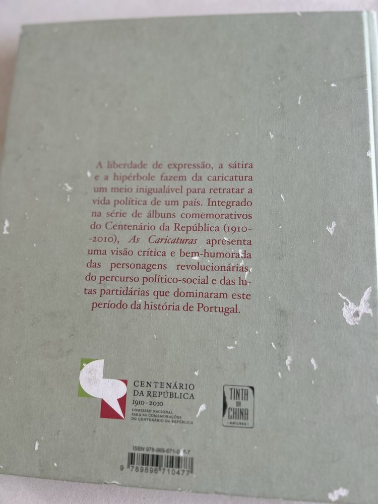 Livro com todas as caricaturas desde a primeira república