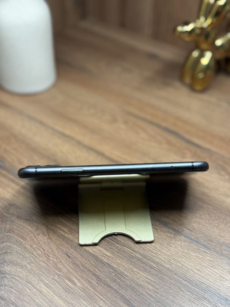 Iphone 11 256 gb Neverlock стан акамулятора -100%