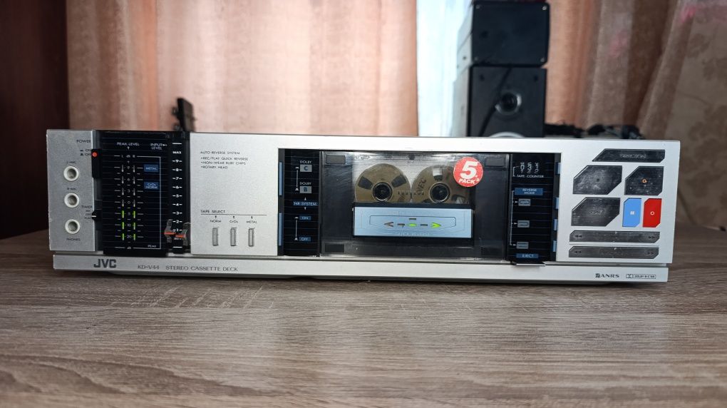 Касетна дека JVC - V 44