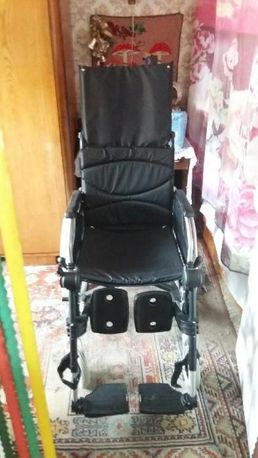 NOWY Wózek inwalidzki .Nowy materac odlerzynowy + gratis