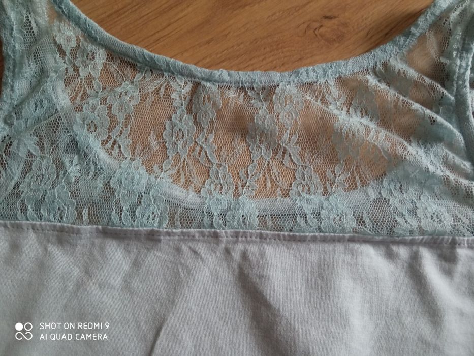 Firmowa koszulka pod marynarke