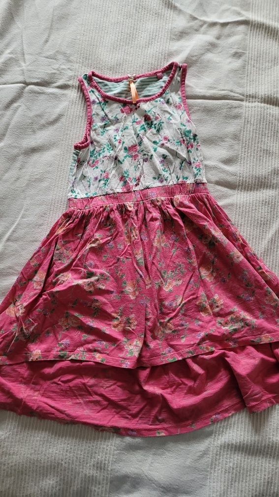 Krótka sukienka dla dziewczynki 116cm