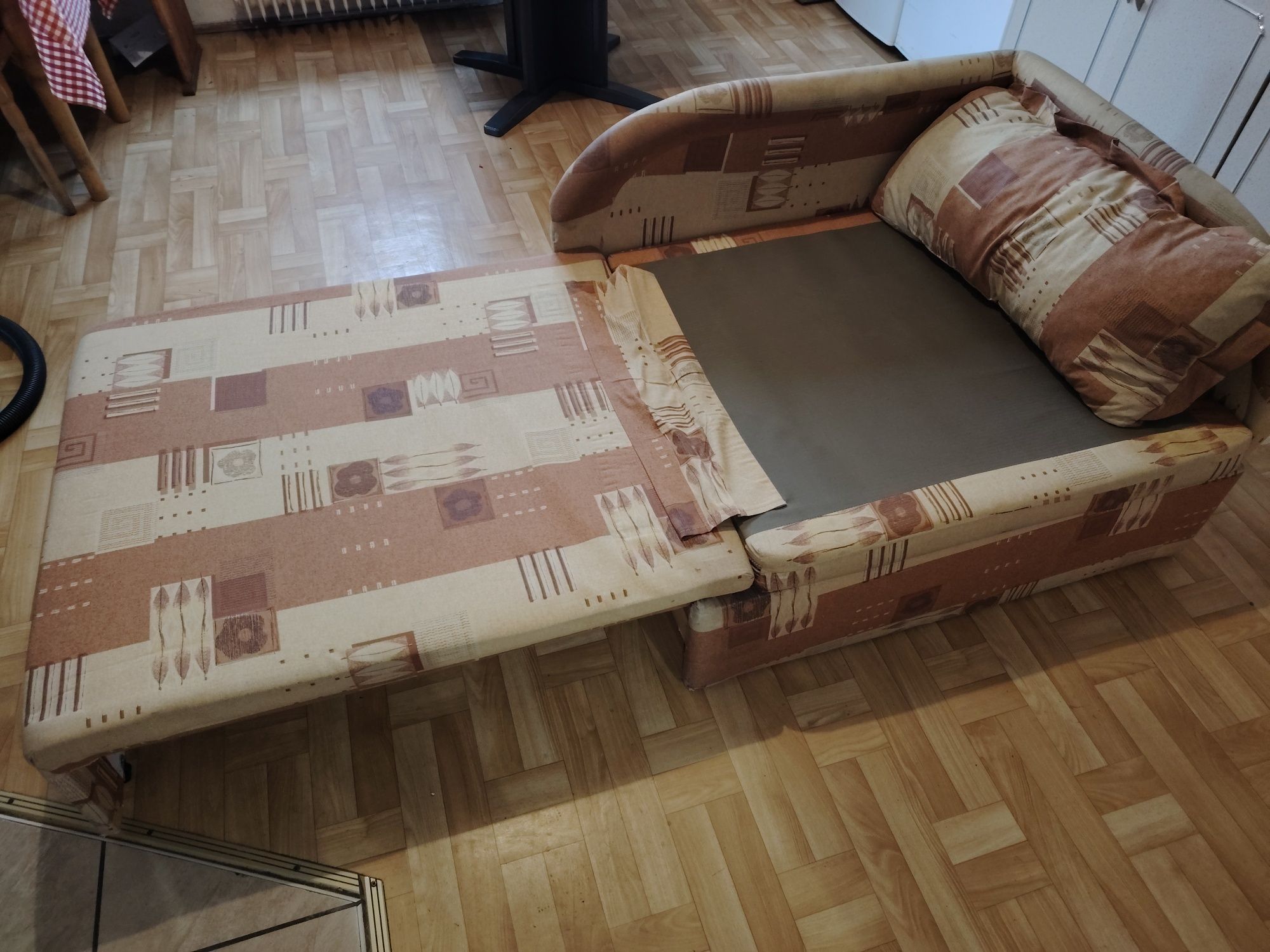 Mały narożnik rozkładany