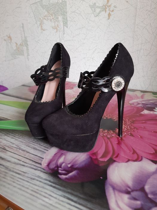 Туфли замшевые 37