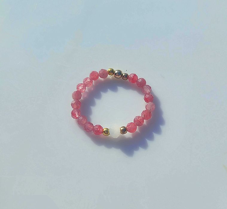 Pierścionek wykonany z naturalnych kamieni Turmalinu różowego30