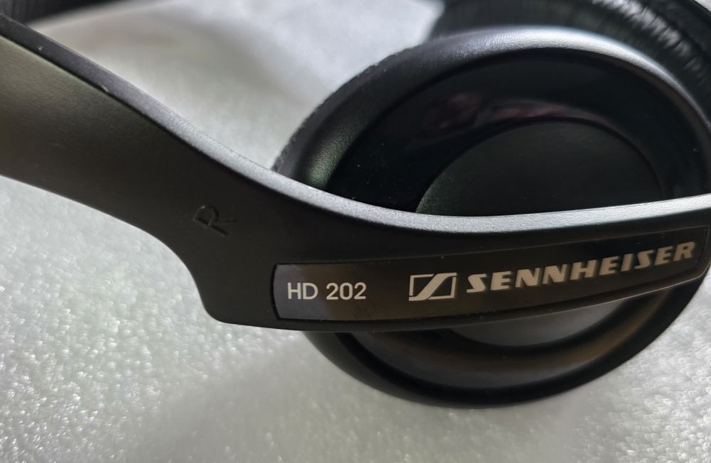 Słuchawki Sennheiser HD202