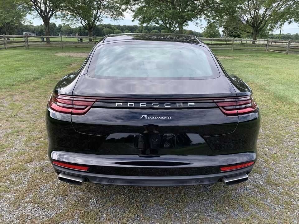 2018 Porsche Panamera