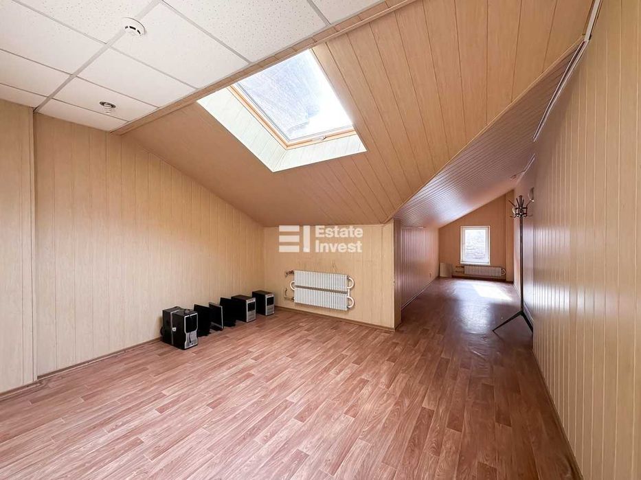 Продам ОСЗ в приближенном к центру районе, по адресу: ул.Малиновского.