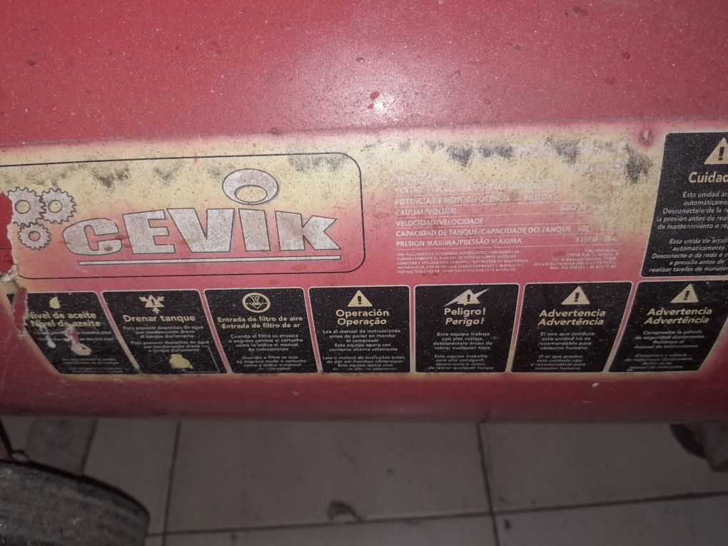 Compressor  de 25litrs bom estado 80€