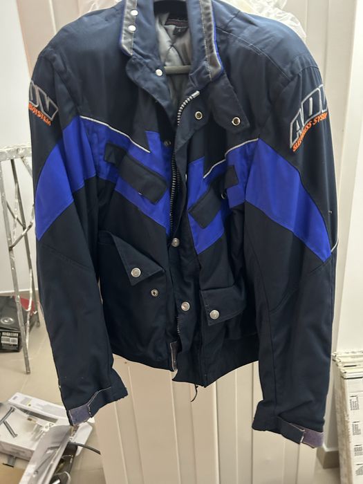 Vendo 3 casacos para mota + calças