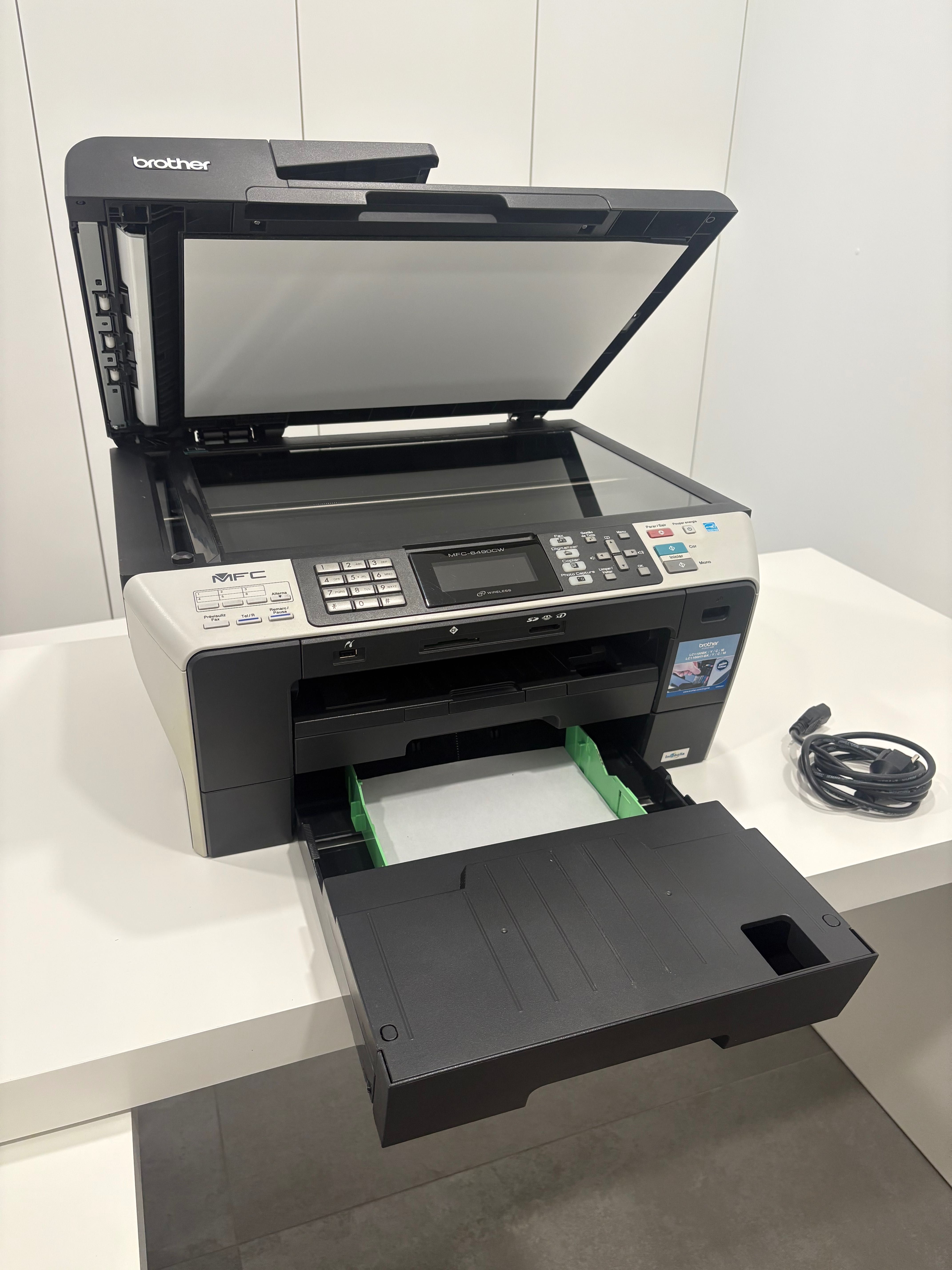 Impressora Brother MFC-6490CW