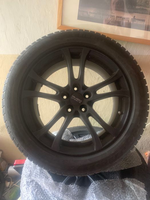 Alufelgi Anzio czarne mat 18” 8” ET30, Pirelli, czujniki cis. Opon