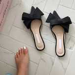 Sapato Chinelo Raso em Bico Preto 37