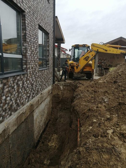 Послуги екскаватора JSB 3CX-4CX