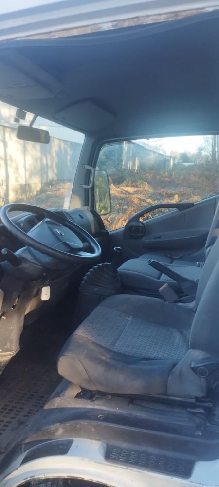 Nissan Cabstar cabine dupla
