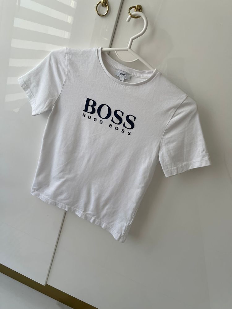 T-shirt/ koszulka rozmiar 126 cm hugo boss oryginalna