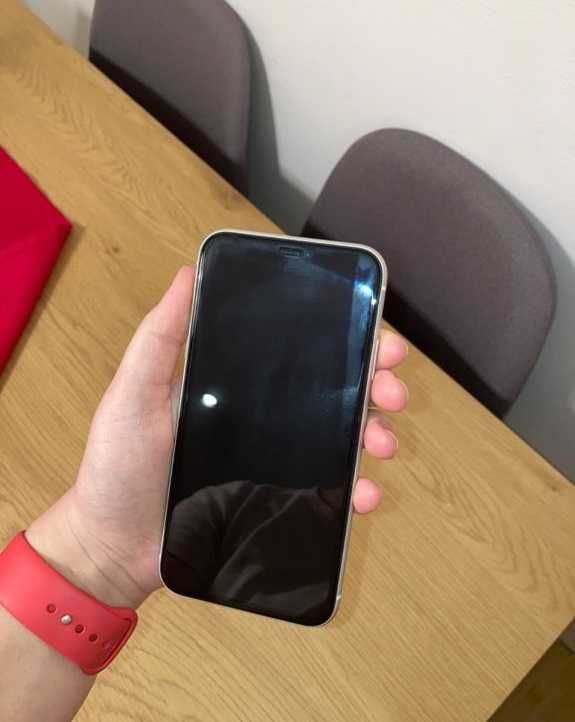 iphone 11 64 gb baterii to 84%.