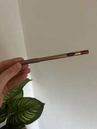 konturówka Charlotte Tilbury