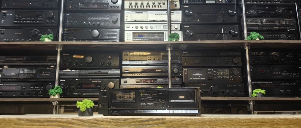 Касетний програвач Sony TC-W310
