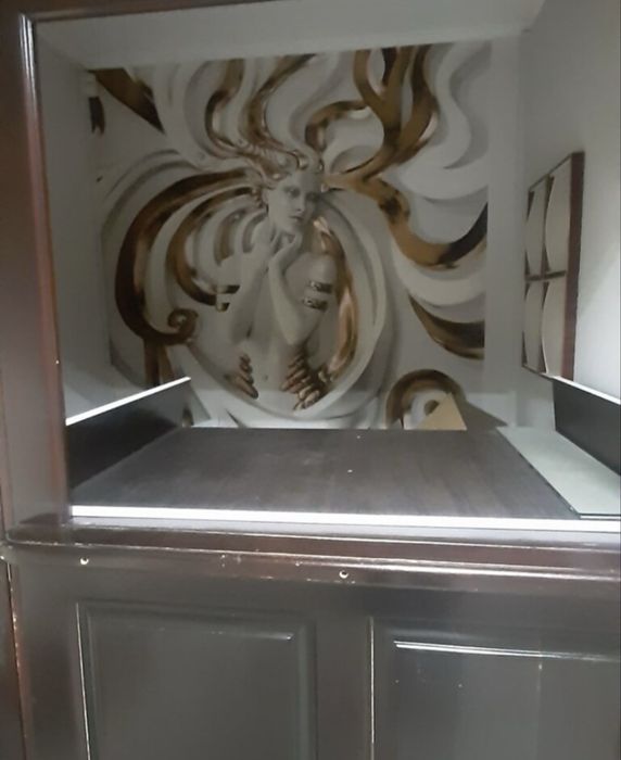 Продам приміщення під комерцію