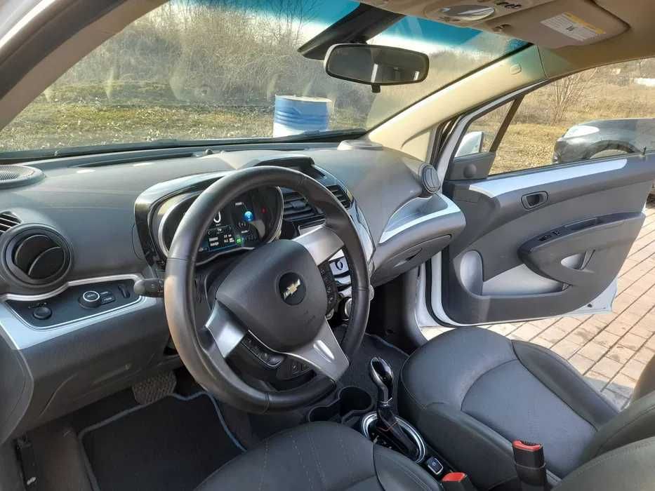 Chevrolet Spark EV 2016 электромобиль