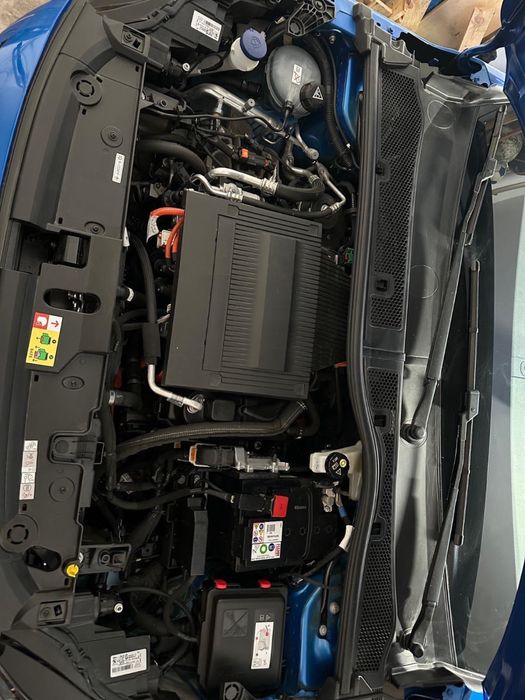 Peugeot e208  50kw Style de 2023 só 6890Km