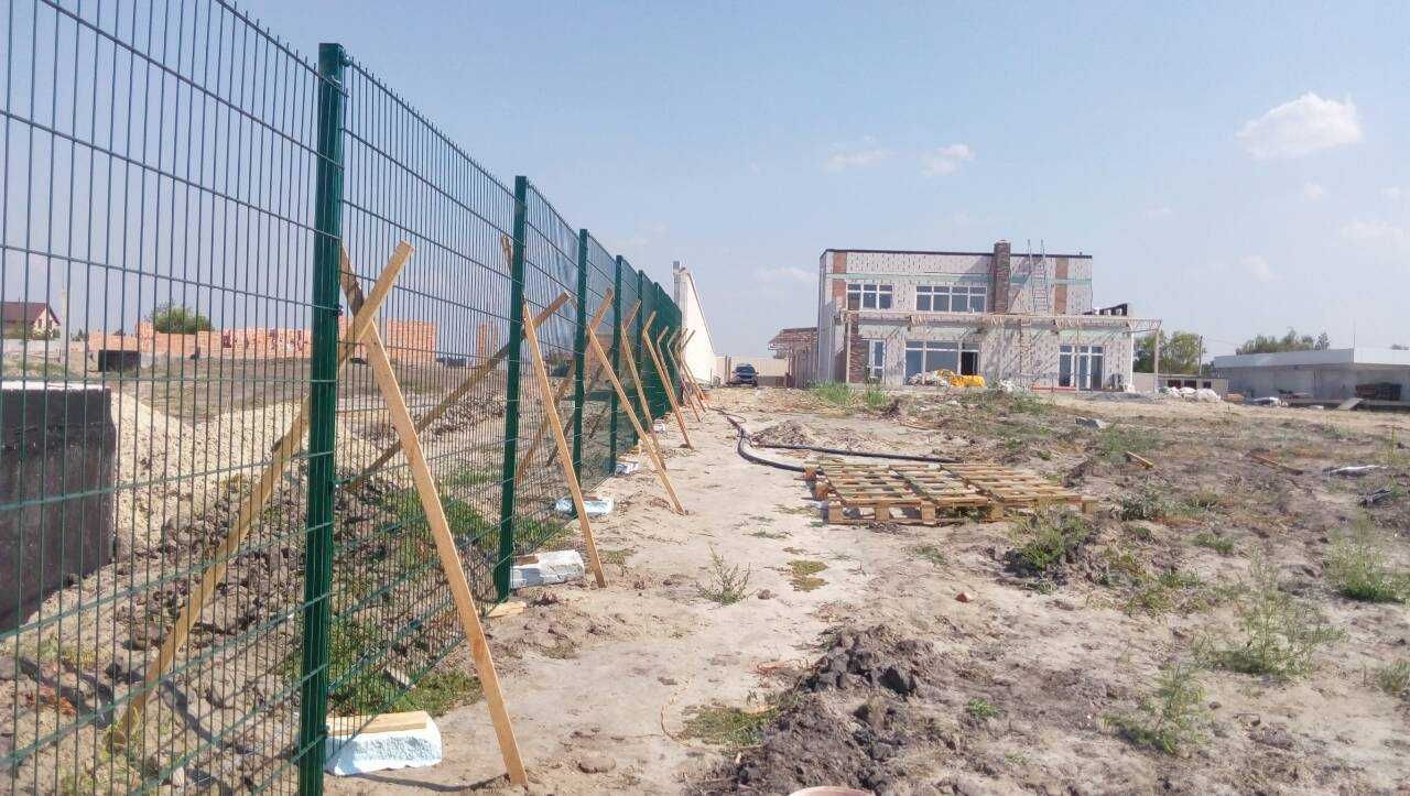 Установка и монтаж забора из 3д евросетки в Днепре под ключ