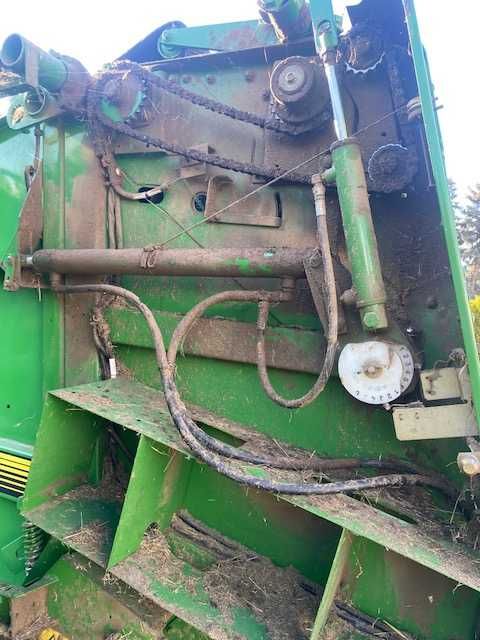 John Deere 570 jak nowa