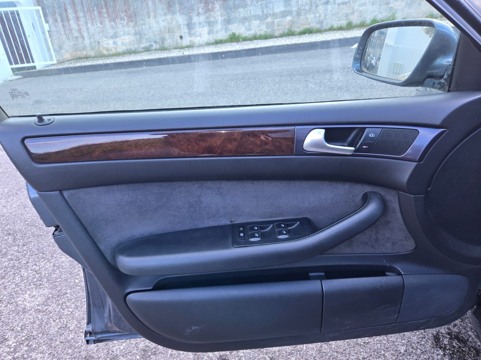 Audi A6 130cv caixa de 6