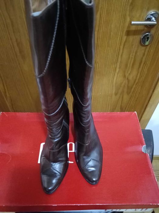 Botas em ótimo estado