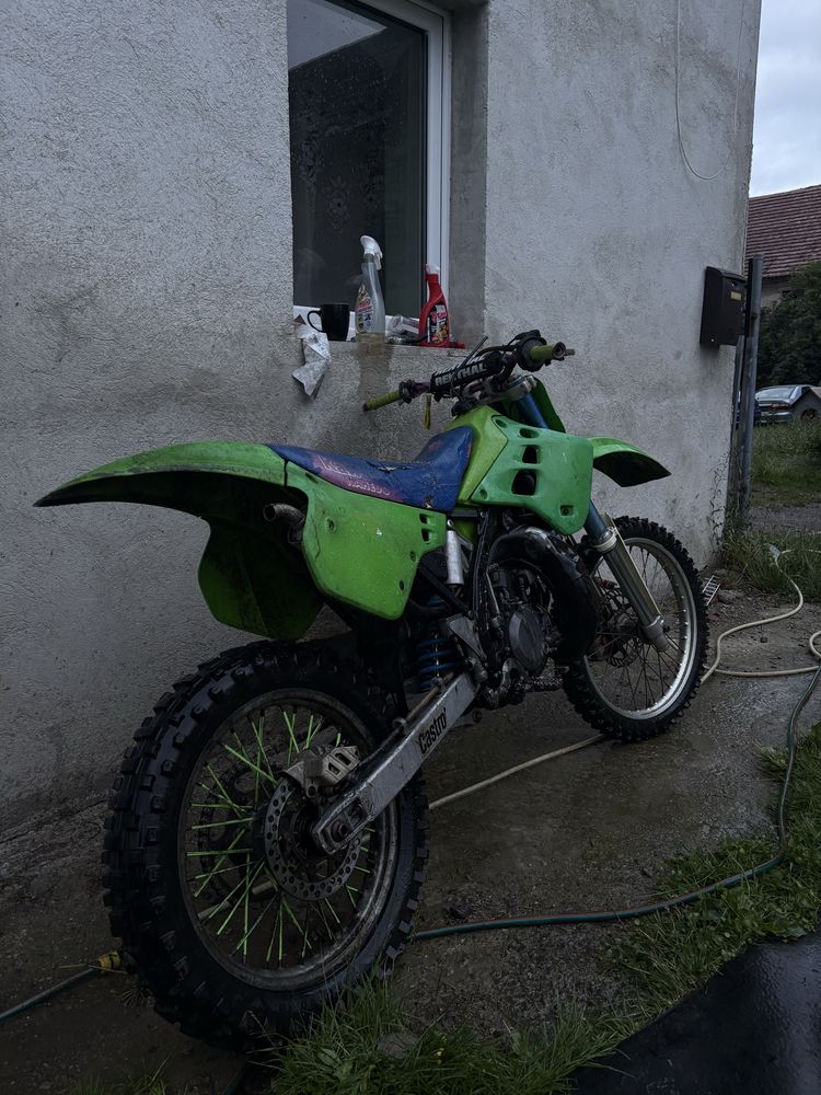 Kawasaki KX125 cross