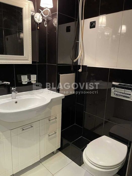 Антоновича Володимира (Горького), 37/13