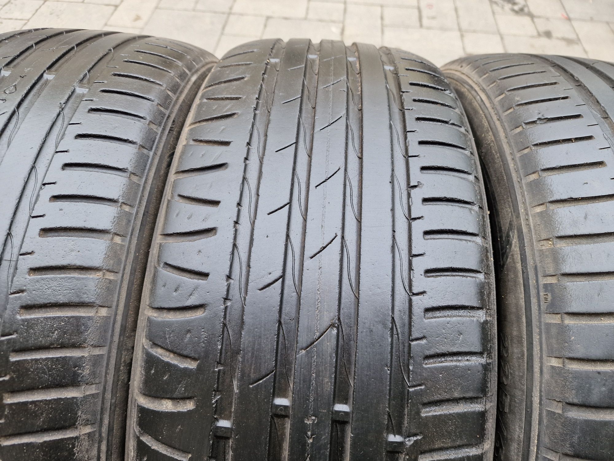 Летняя резина 225/60 R17 Nokian