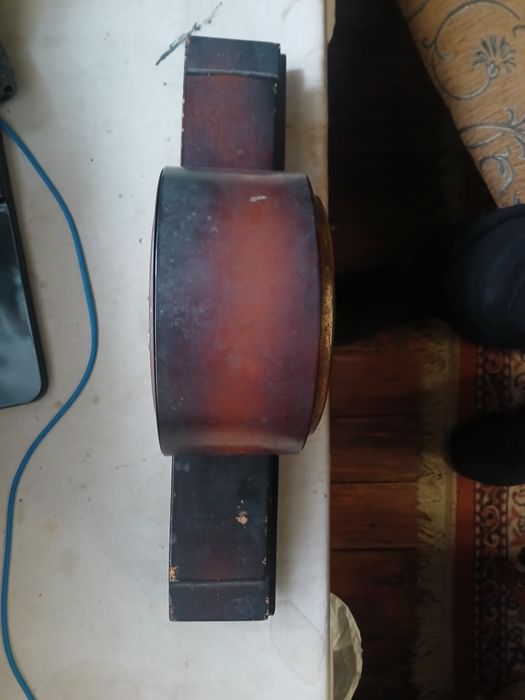 Камінниє часи настольниє бу