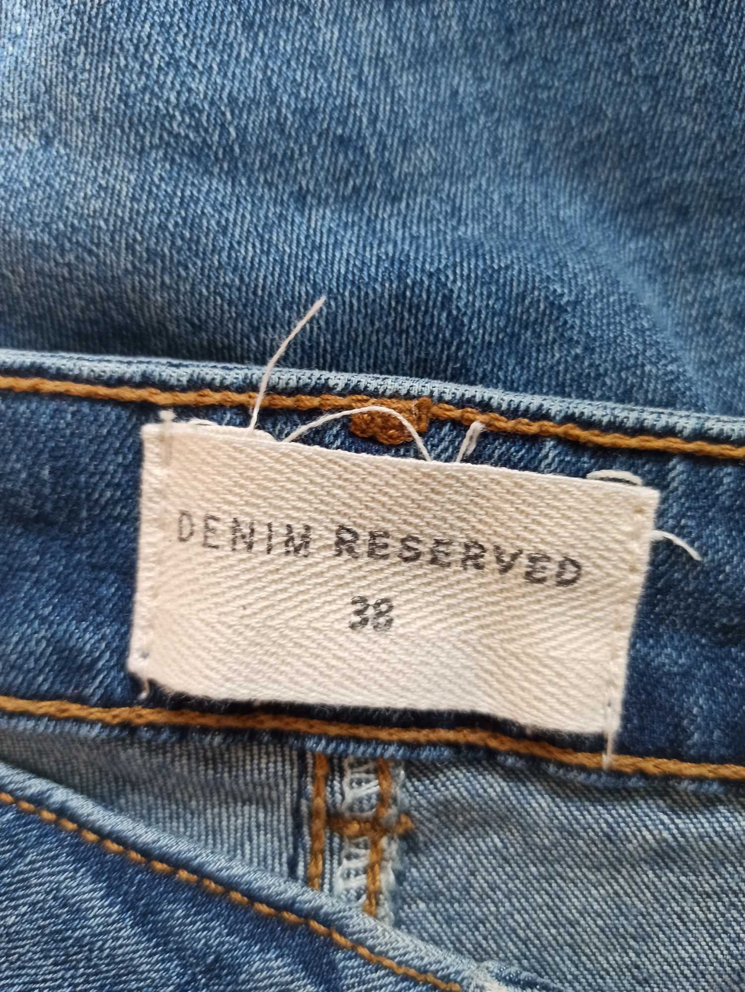 Jeansy Reserved r. 38