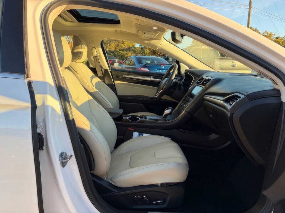 Ford Fusion Titanium      2016