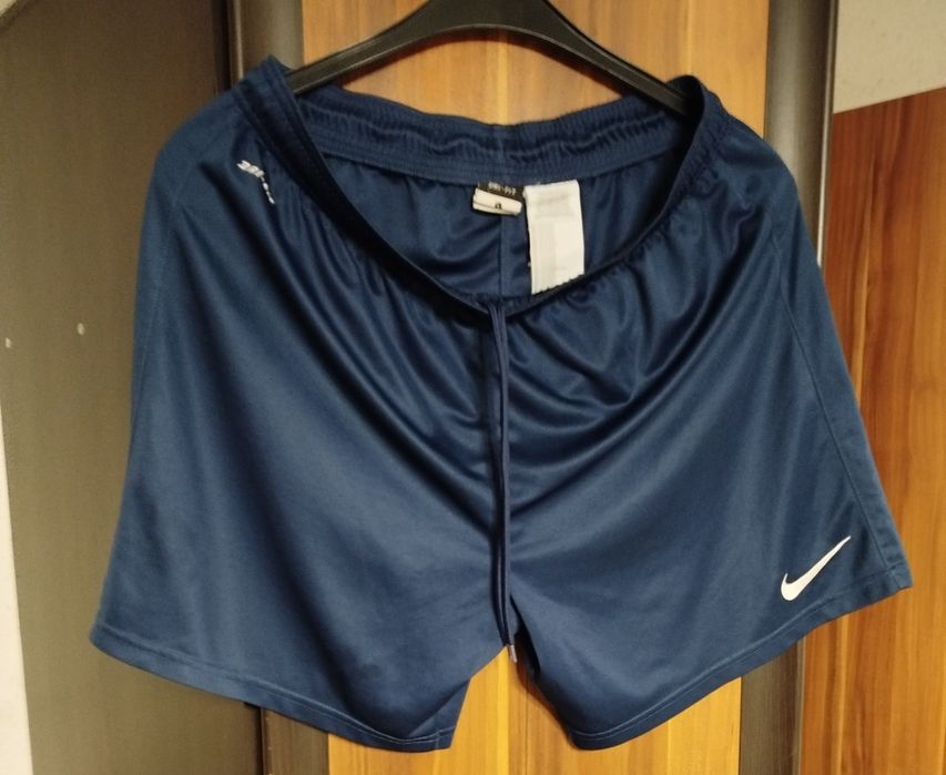 Spodenki krótkie męskie Nike rozmiar L stan idealny
