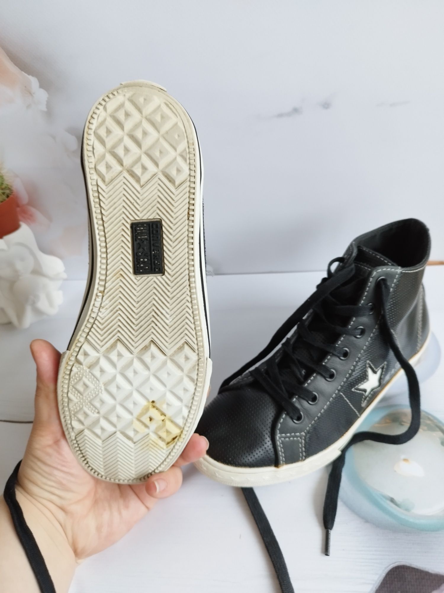 stylowe buty sportowe Converse w rozmiarze 36 w kolorze czarnym